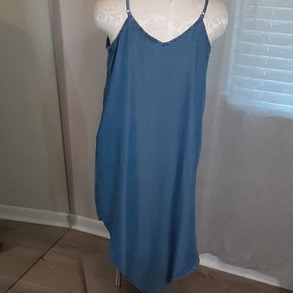 Knox Rose Handkerchief Hem Denim Dress with Adjustable Straps - Picture 6 of 10